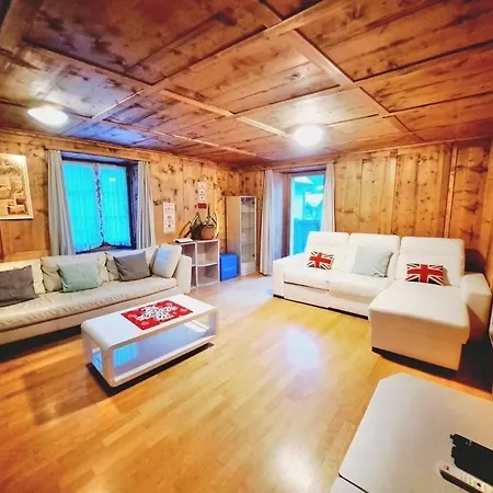 Hoeflihaus, Holiday home *