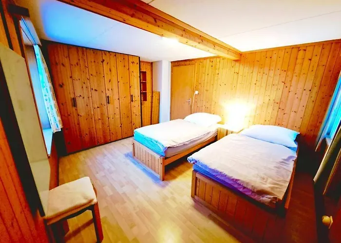 Hoeflihaus, * Maienfeld