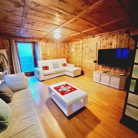 Hoeflihaus, * Maienfeld