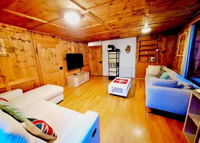 Hoeflihaus, * Maienfeld