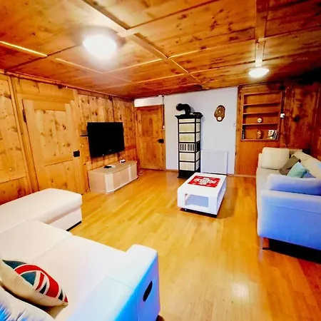 Hoeflihaus, * Maienfeld